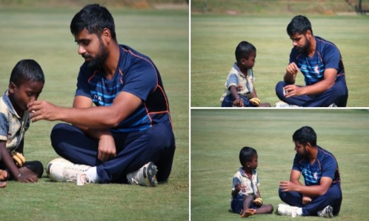 इस भारतीय क्रिकेटर ने जीता दिल, गरीब-भूखे बच्चे को अपने साथ मैदान पर ले जाकर खिलाने लगे खाना ! Image