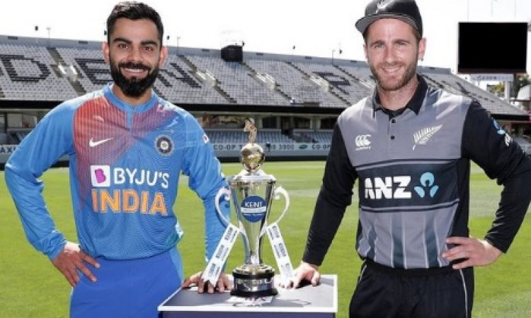  दूसरे टी-20 में न्यूजीलैंड ने भारत के खिलाफ टॉस जीतकर पहले बैटिंग करने का फैसला लिया ! Images
