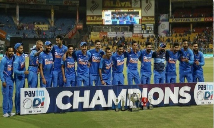 ऑस्ट्रेलिया पर सीरीज जीत के बाद भारतीय दिग्गजों ने भारतीय टीम को दी बधाई ! Images