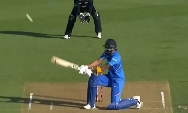 VIDEO पहले वनडे में आतिशी पारी के दौरान केएल राहुल ने खेला रिवर्स स्कूप शॉट, देखकर हर कोई रह गया दंग