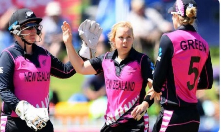 न्यूजीलैंड महिला क्रिकेटर लेग कास्पेरेक ने कहा, कीवी टीम को बल्लेबाजी में कोई परेशानी नहीं है Images
