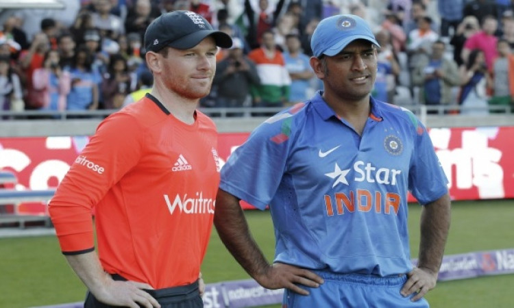 MS Dhoni and Eoin Morgan