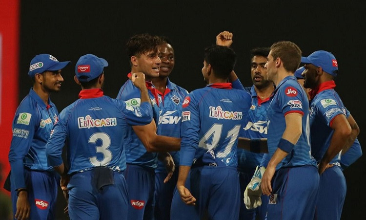  Delhi capitals beat sunrisers hyderabad  by 17 runs, through to maiden IPL final