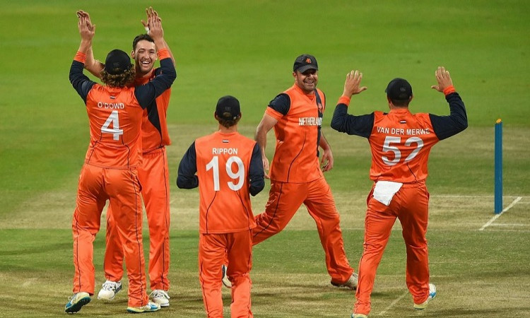Netherlands Cricketer Paul van Meekeren shares an emotion tweet in hindi
