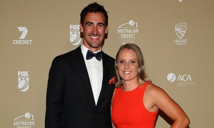 Starc With His Wife Alyssa Healy