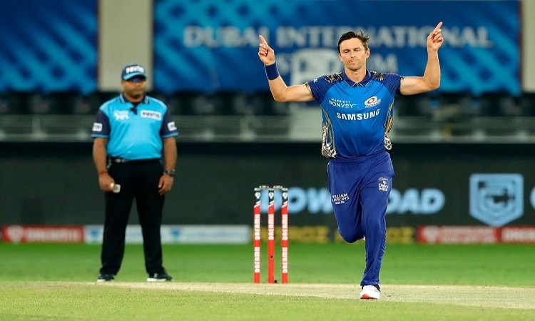 back from ipl 2020, boult enjoys playing guitar during isolation