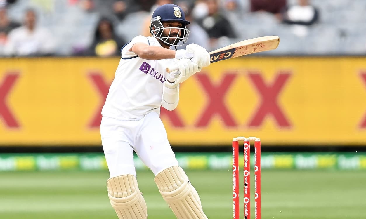 India all out for 326,They take a 131 into the second innings India all out for 326,They take a 131 into the second innings