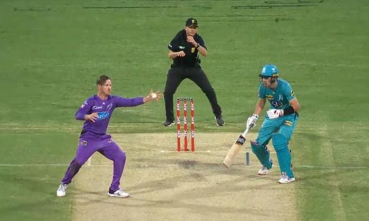 DArcy Short took one of the best catches in Big Bash League history