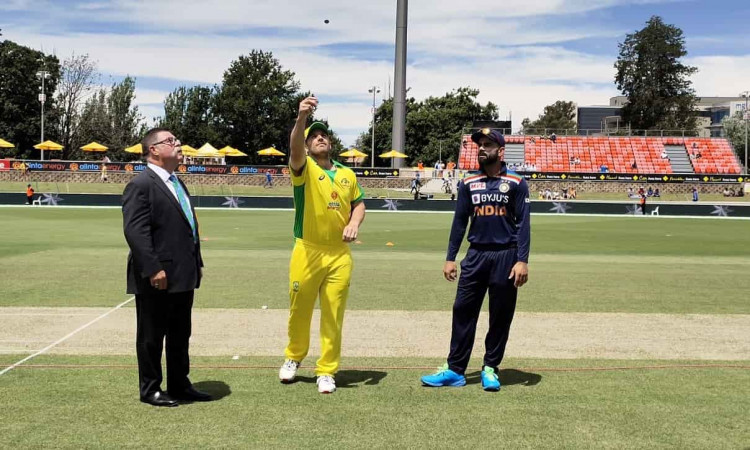 India opt to bat first against Australia in Third ODI