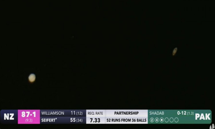  during NZ vs PAK T20 match Cameraman captures Jupiter Saturn in sky watch photo