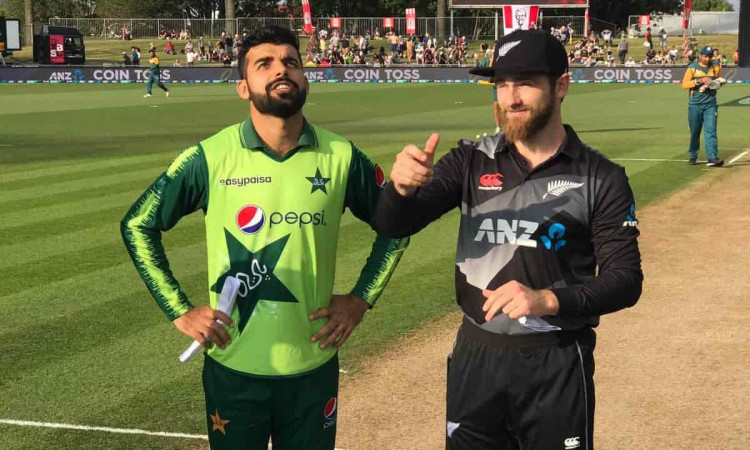 Pakistan opt to bowl first against New Zealand in 3rd T20I