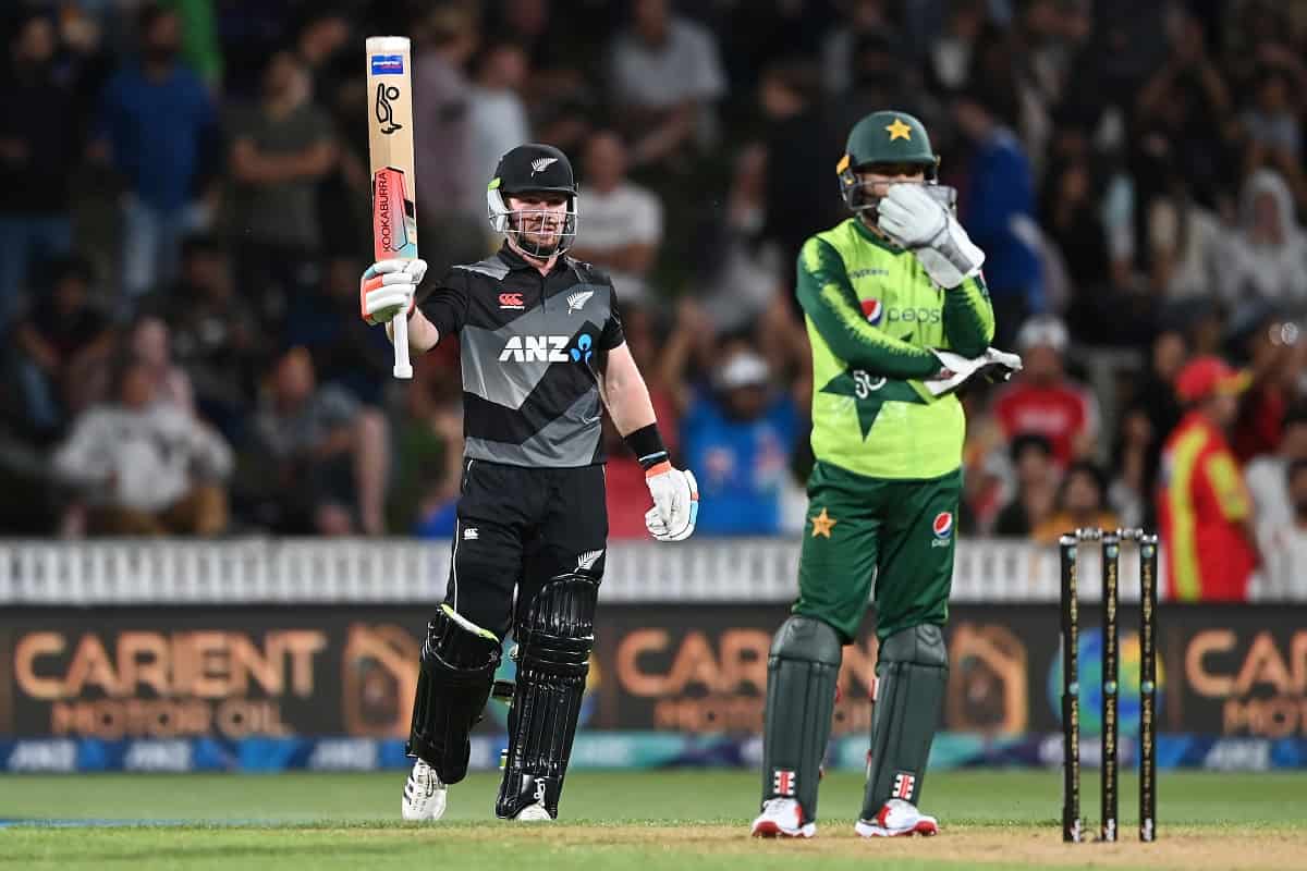 NZ vs Pak, 2nd T20I New Zealand Thump Pakistan By 9 Wickets, Clinch