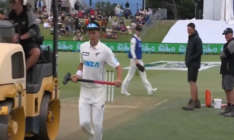 nz vs pak trent boult took the sledge hammer to flat the footmarks on the pitch