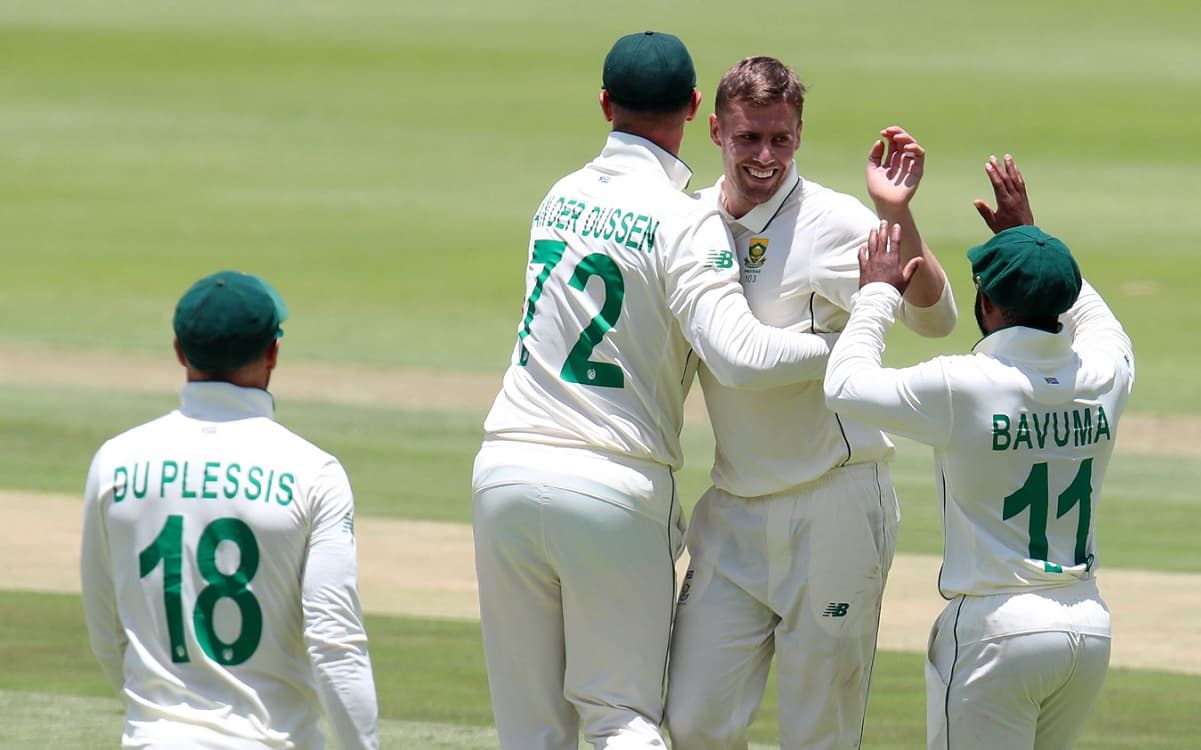 Anrich Nortje 6/56 sees us dismiss Sri Lanka for 157 in their first innings Anrich Nortje 6/56 sees us dismiss Sri Lanka for 157 in their first innings