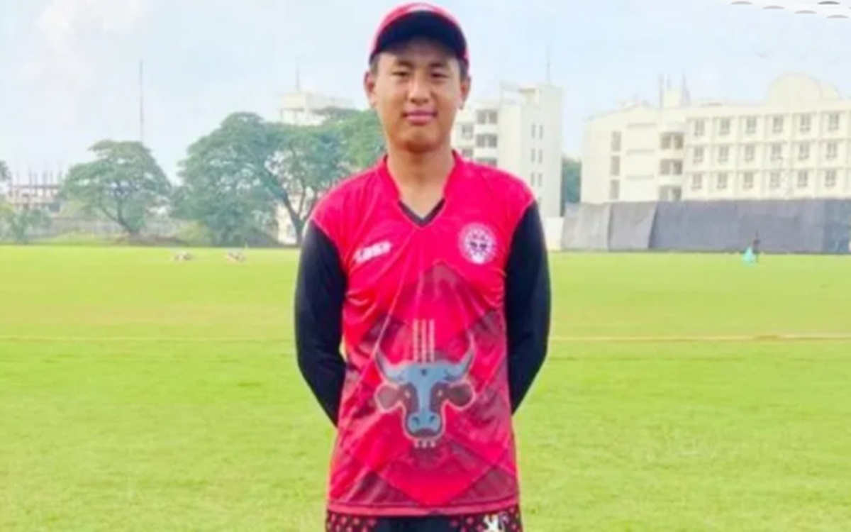 IPL 2021: नागालैंड के 16 साल के लड़के की खुली किस्मत, मुंबई इंडियंस ने किया कॉल Cricket Image for IPL 2021 Khrievitso Kense From Nagaland Has Been Shortlisted For Trials For The Mu