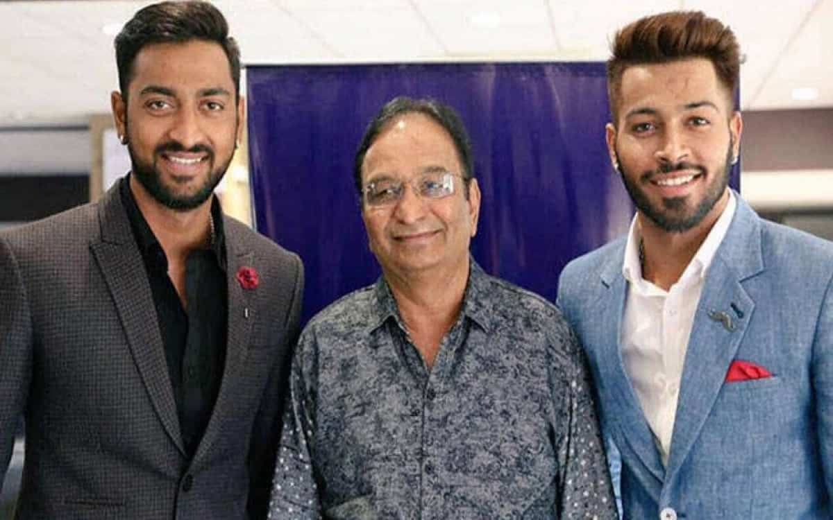 Hardik Pandya and Krunal Pandya with their father Krunal Pandya, Hardik Pandya Father passed away at the age of 71
