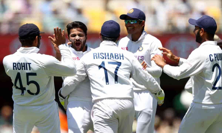  Lunch on Day 1 of the Brisbane Test,Team India have picked 2 wickets for 65 runs