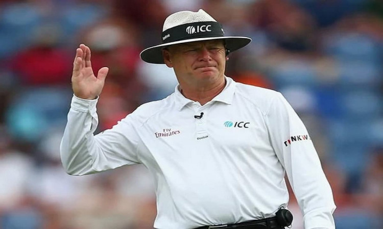  Bruce Oxenford retired after umpiring more than 200 international matches