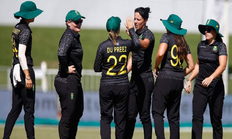 Cricket Image for South African Women Take Unassailable 2-0 Lead As They Beat Pakistan In 2nd ODI