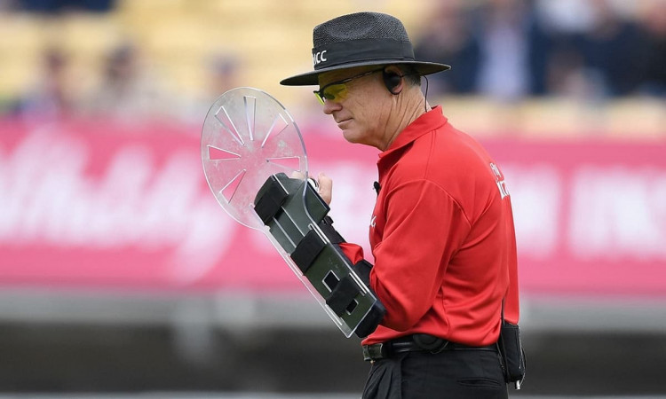 Cricket Image for Umpire Bruce Oxenford To Retire From International Cricket
