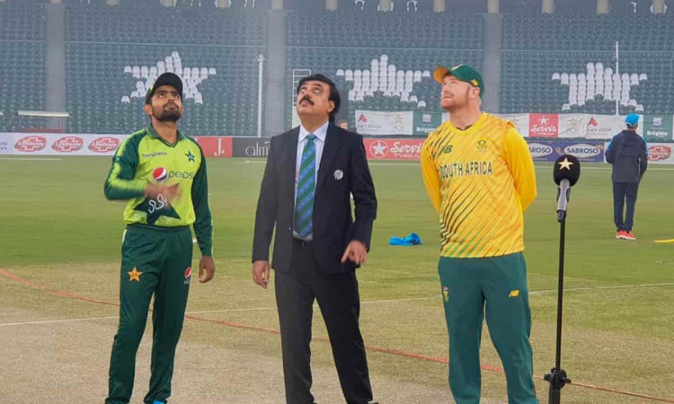 South Africa opt to bat first against Pakistan in first t20i