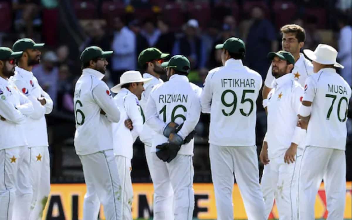 Pakistan Squad for second test against South Africa Pakistan Squad for second test against South Africa