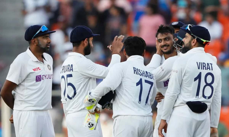IND vs ENG: भारत को जीत के लिए मिला 49 रन का लक्ष्य, अक्षर-अश्विन ने बरपाया कहर