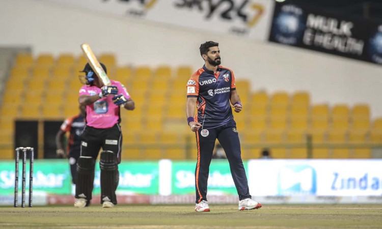 Abu Dhabi T10 League: Ali Khan Takes 3 Wickets Without Giving Any Runs, Watch Highlights 