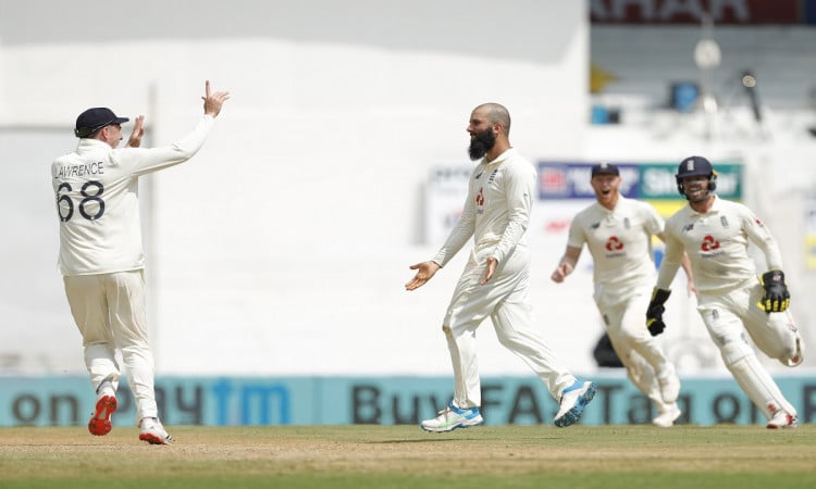 Moeen Ali Takes 4 As India Bowled Out For 329