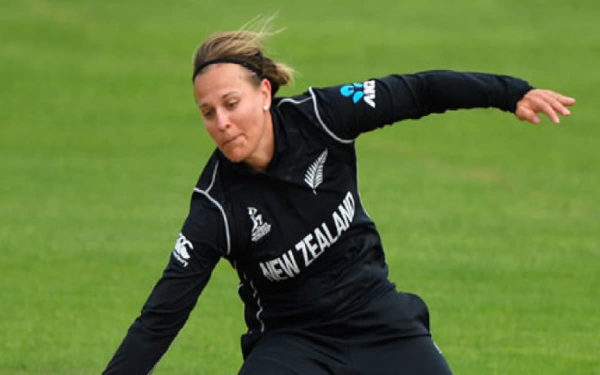 न्यूजीलैंड की लिआ ताहुहु चोट के कारण सीरीज से बाहर New Zealand women's team suffered big loss against England