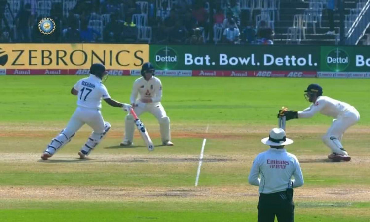 Cricket Image for VIDEO : 6 छक्के खाने के बाद आखिरकार मिल ही गई विकेट, लीच की गेंद पर पहली बार कुछ