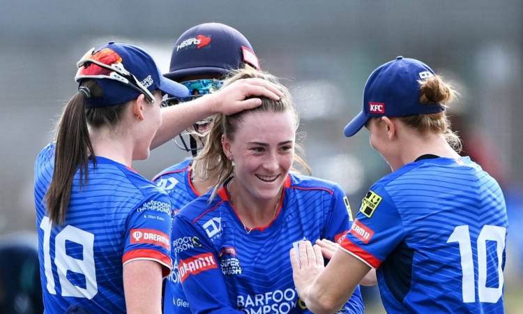 Cricket Image for Women's Super Smash T20 tournament: Auckland Hearts Keep Hopes Of Finishing Top Al