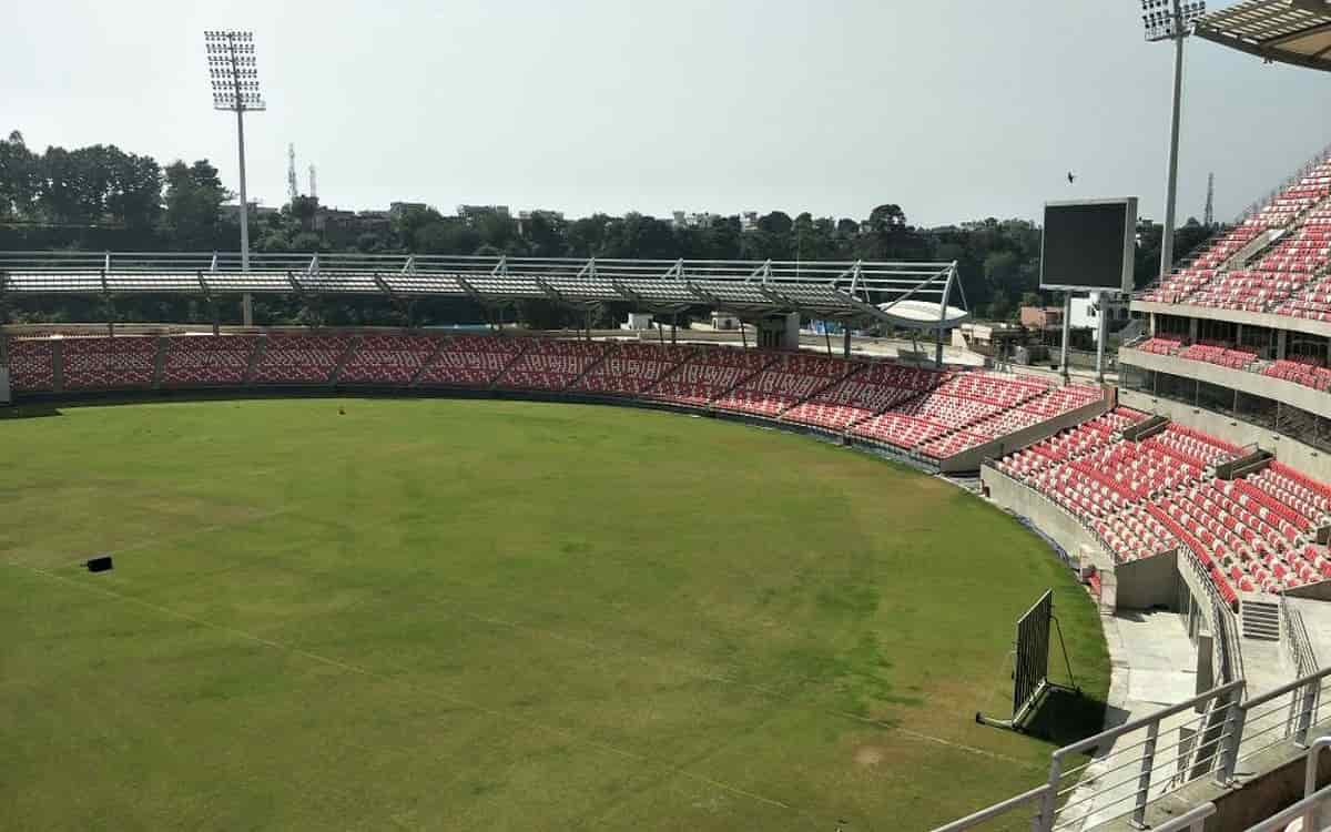 Vijay Hazare Trophy: शिवम शर्मा के 'छक्के' से उत्तर प्रदेश ने ओडिशा को 6 विकेट से हराया Uttar Pradesh beat Odisha by 6 wickets with Shivam Sharma bowling at Vijay Hazare Trophy