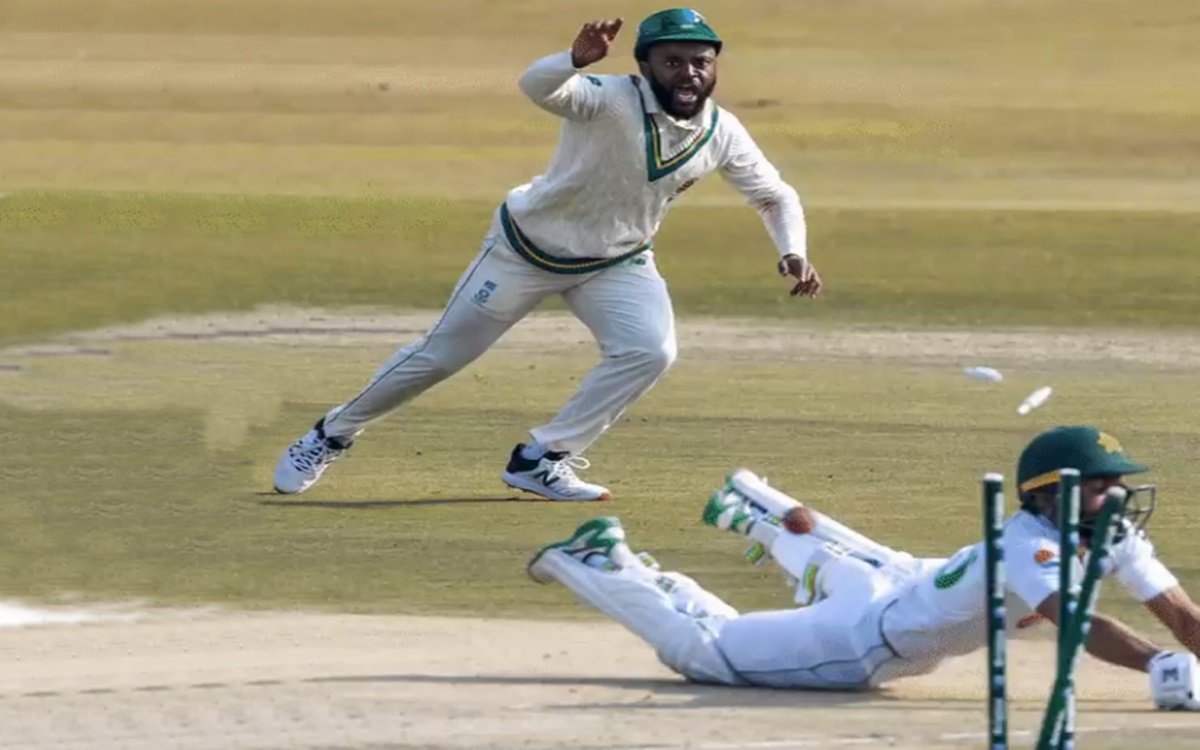 Cricket Image for Temba Bavuma Brillliant Fielding To Dismiss Pakistan Batsman Fawad Alam
