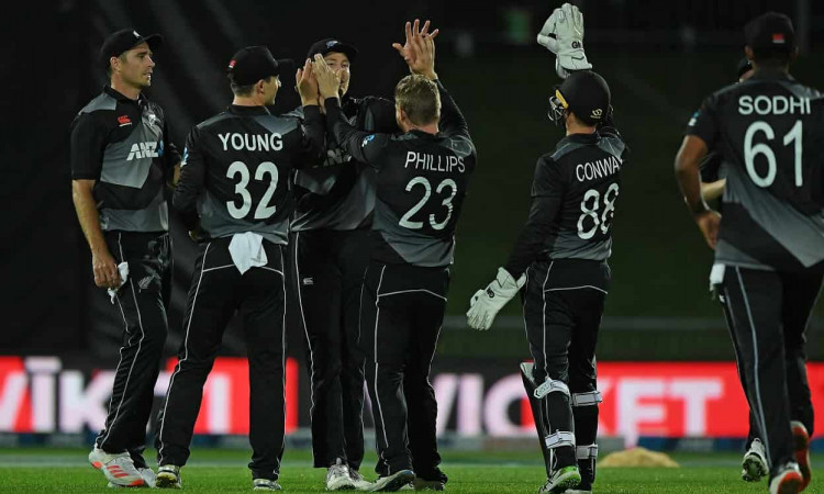 Cricket Image for NZ vs BAN: न्यूजीलैंड के खिलाफ दूसरे टी-20 में डकवर्थ लुइस नियम से तीन बार बदला बा