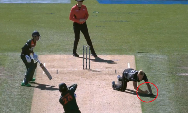 Cricket Image for New Zealand Vs Bangladesh Soft Signal Rule Was Once Again Question After Kyle Jami