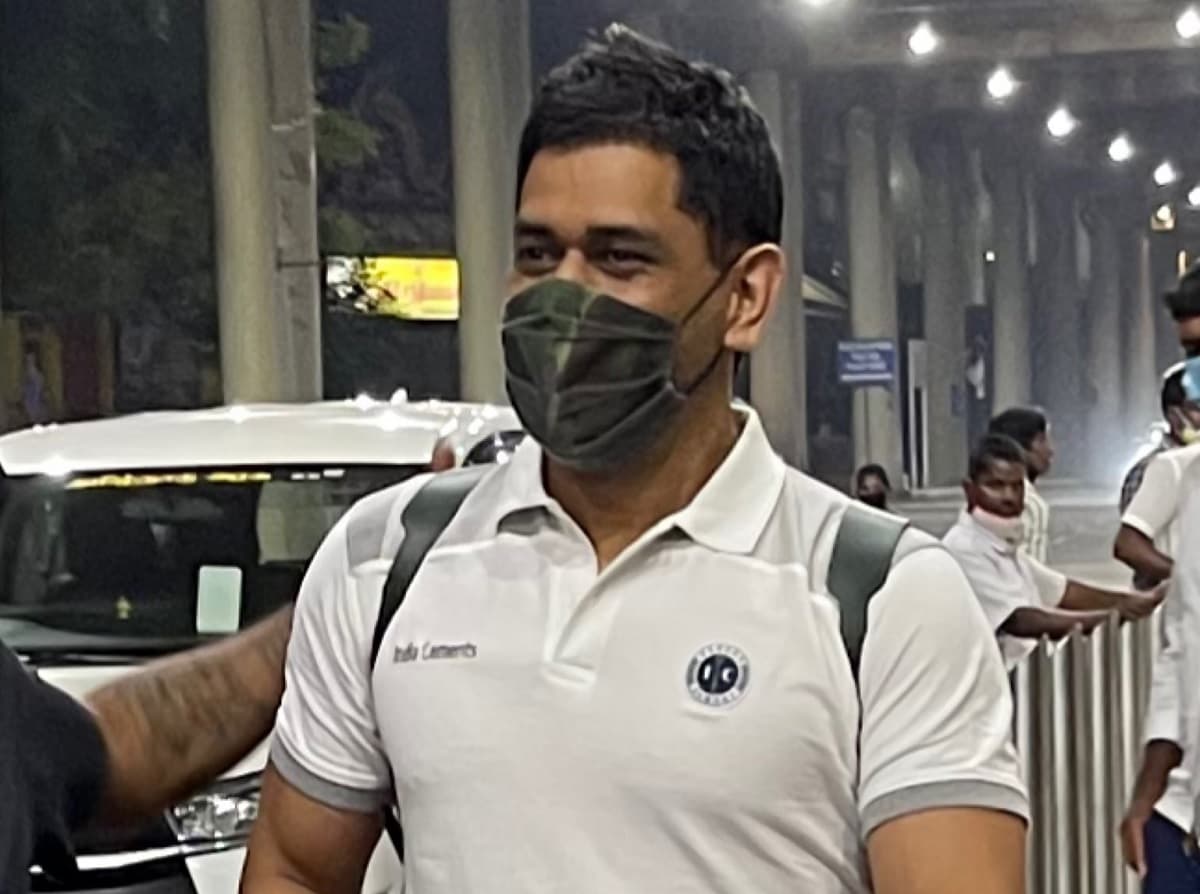 MS Dhoni Crowd In Rajasthan Goes Berserk To Catch A Glimpse Of MS Dhoni