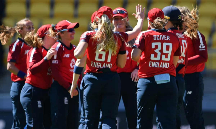 Cricket Image for England Womens Team Wins By 6 Wickets Against New Zealand At T20 Cricket 