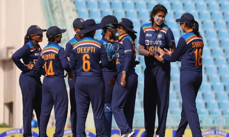 Cricket Image for Jhulan Goswami, Smriti Mandhana Lead India To Series Leveling Win Against South Af