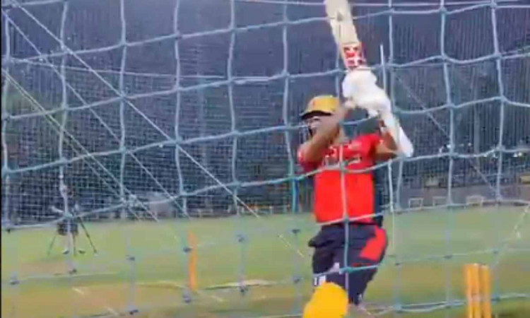 Cricket Image for VIDEO : शाहरुख खान ने नेट प्रैक्टिस में लगाए ताबड़तोड़ छक्के, IPL 2021 में साबित ह