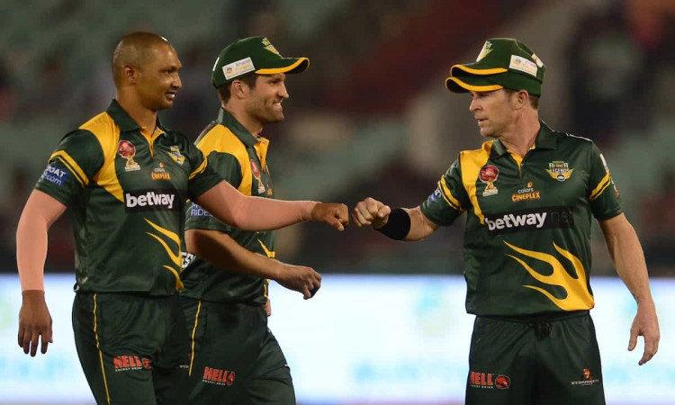 Cricket Image for Road Safety Series: साउथ अफ्रीका ने 8 विकेट से दी इंग्लैंड लेजेंड्स को मात, साबाला