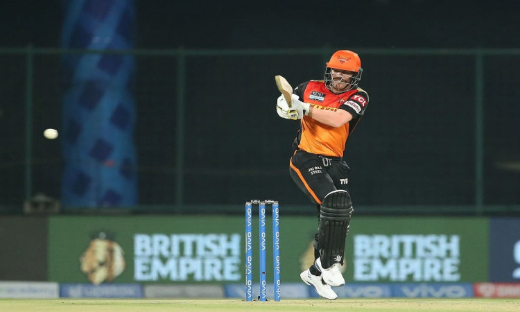 IPL 2021 - David Warner becomes 4th Batsmen to score 10,000 runs in t20 cricket