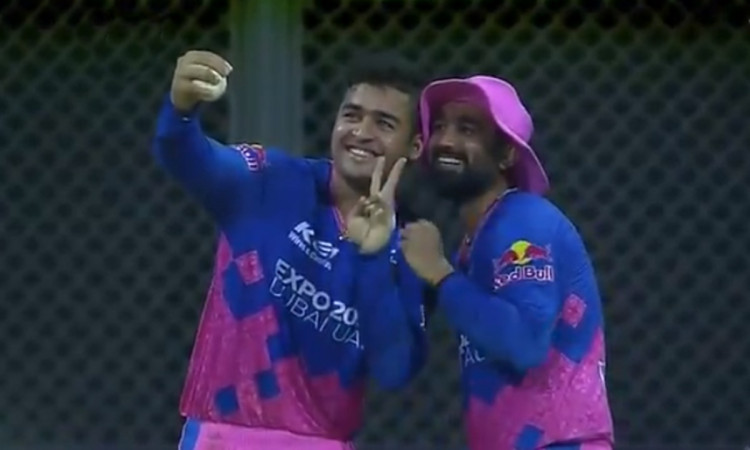 Cricket Image for Kkr Vs Rr Riyan Parag And Rahul Tewatia Selfie Celebration Watch Video