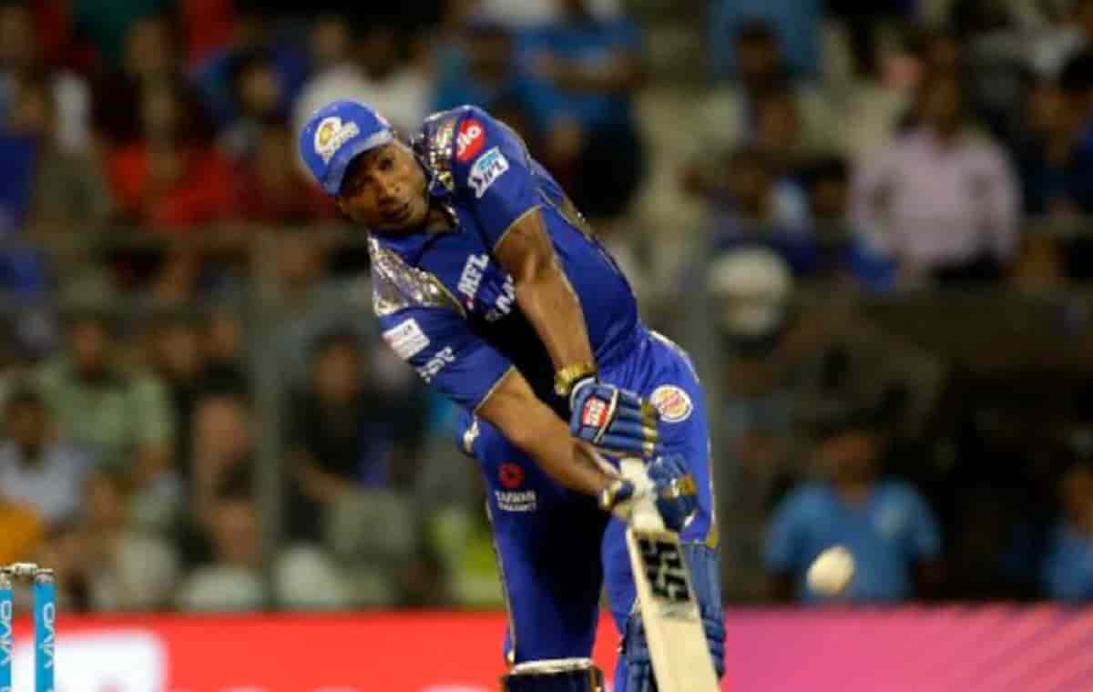 Kieron Pollard and David Warner on the verge of completing 200 ipl sixes Kieron Pollard and David Warner on the verge of completing 200 ipl sixes