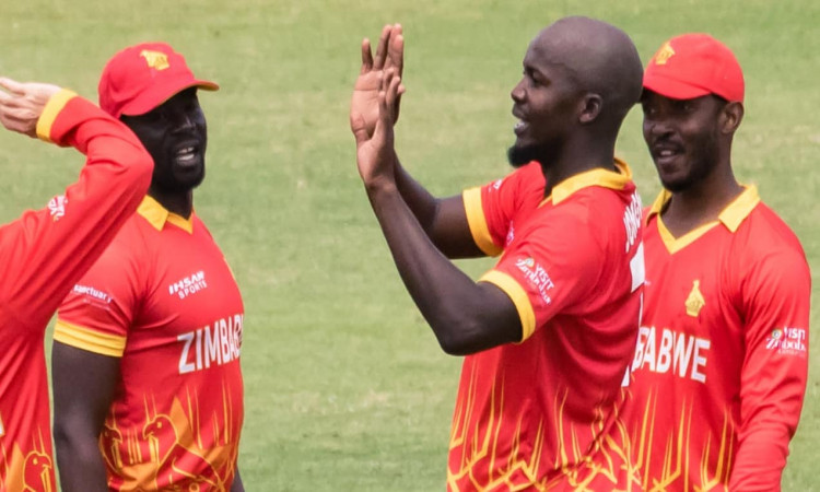 Pakistan implode as Zimbabwe register a stunning 19-run victory to level the T20I serie