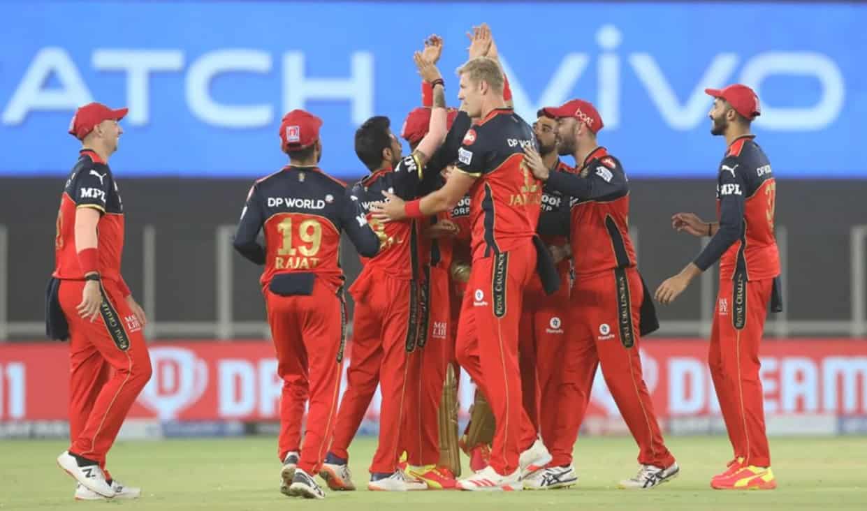 RCB beat Delhi Capitals by 1 run in IPL 2021 RCB beat Delhi Capitals by 1 run in IPL 2021