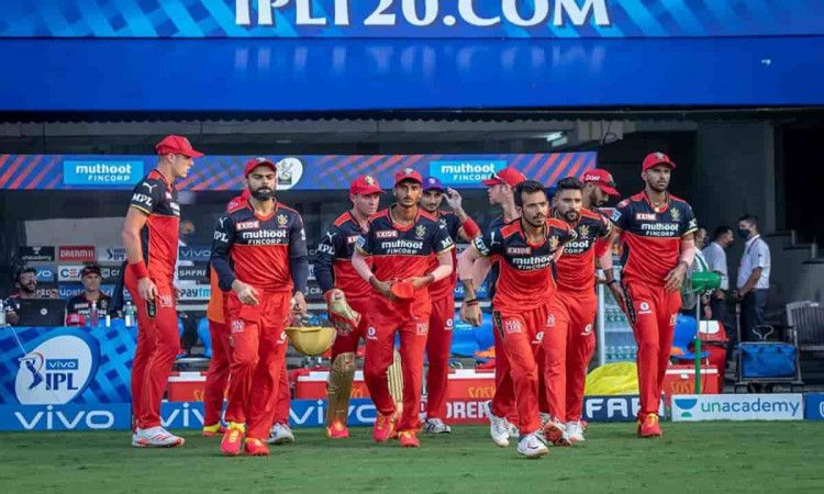 Cricket Image for 1 रन से जीत के साथ आरसीबी ने IPL 2021 पॉइंट्स टेबल में किया उलटफेर,चेन्नई से छिनी 