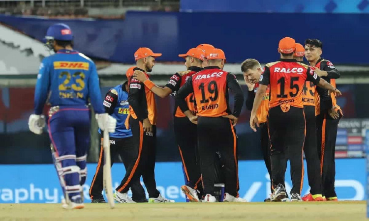 Cricket Image for After The Explosive Start Hyderabad Bowlers Put Pressure On Mumbai Indians