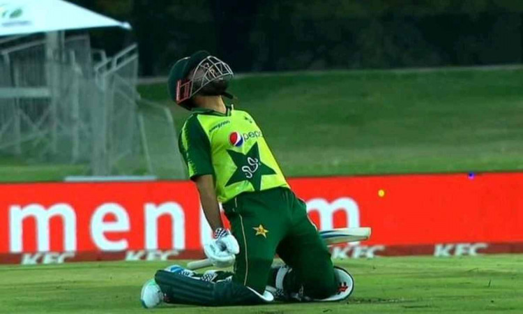 Cricket Image for VIDEO : बाबर आज़म ने 49 गेंदों में ठोका पहला टी-20 शतक, आतिशी पारी से पाकिस्तान को