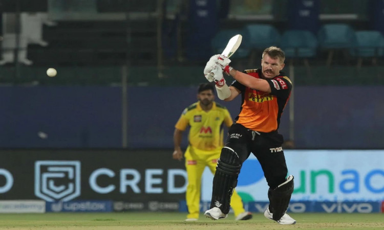 David Warner Completes 10,000 Runs In T20 Cricket